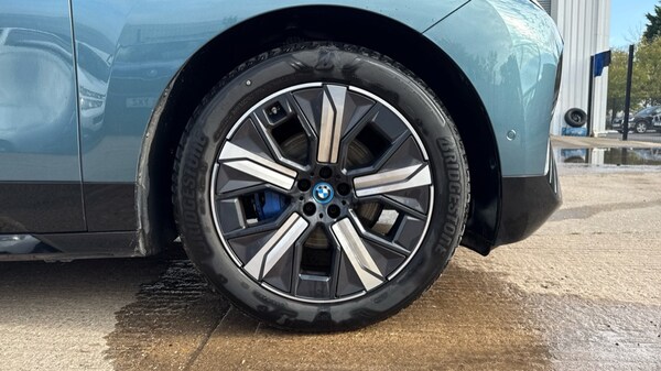 Used BMW iX 2023 for sale - 76140313: Photo 14