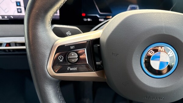 Used BMW iX 2023 for sale - 76140313: Photo 17