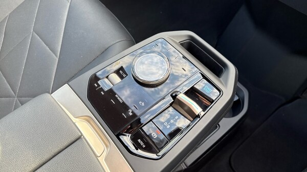 Used BMW iX 2023 for sale - 76140313: Photo 19