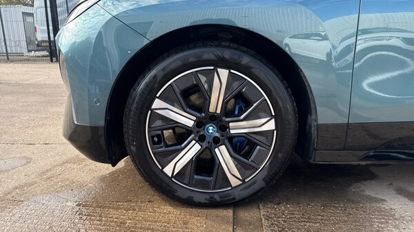 Used BMW iX 2023 for sale - 76140313: Photo 25