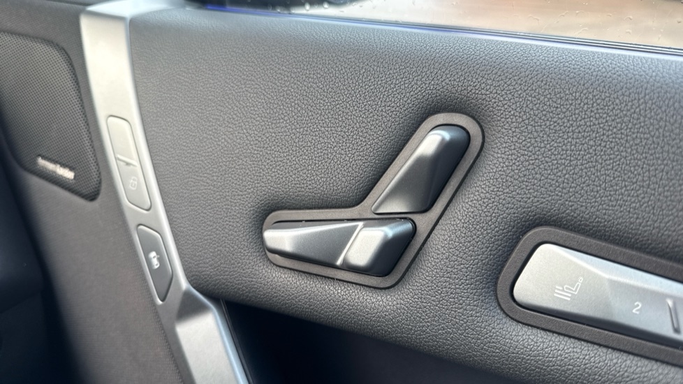 Used BMW iX 2025 for sale - 76966714: Photo 28