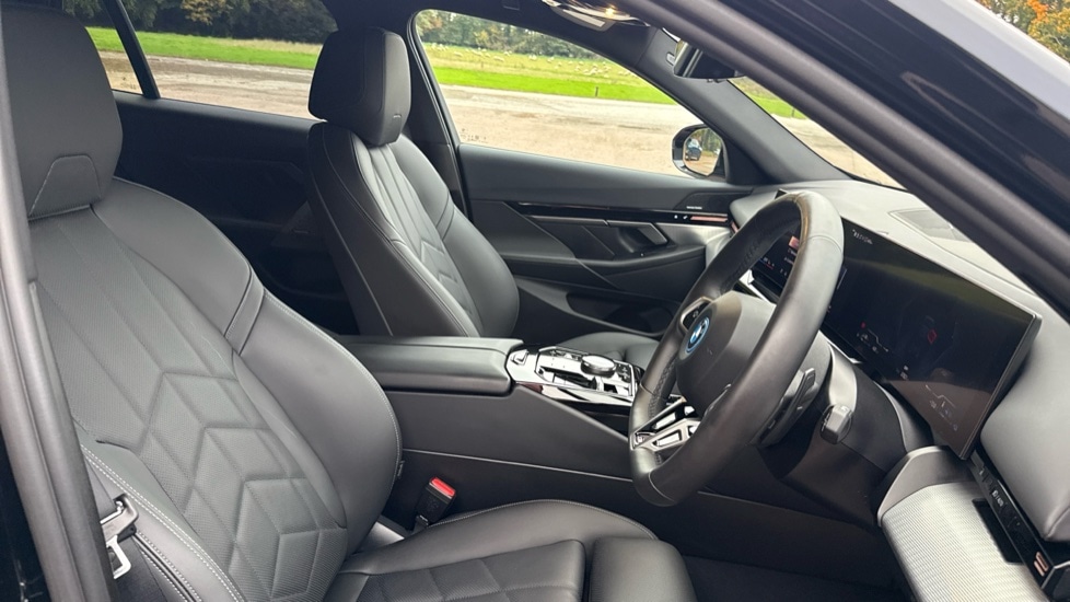 Used BMW 5 Series 2025 for sale - 76870165: Photo 11