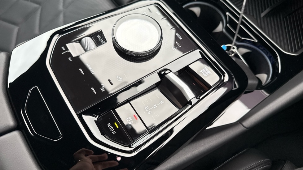 Used BMW 5 Series 2025 for sale - 76870165: Photo 19