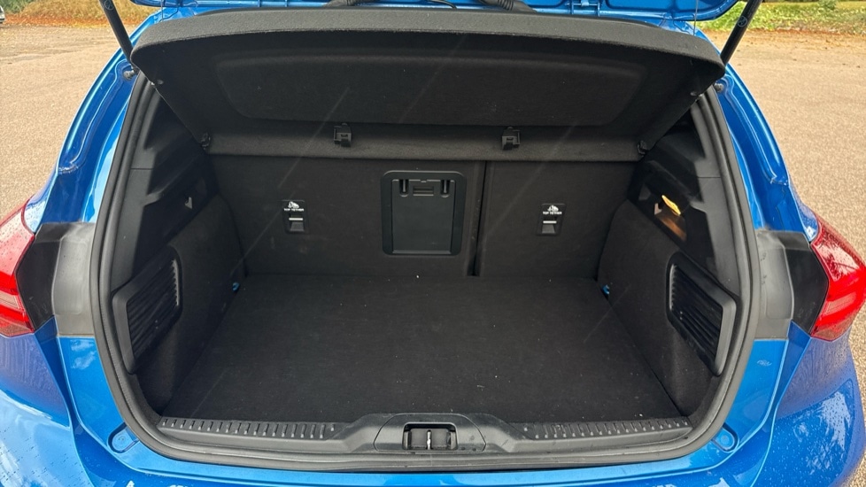 Used Ford Focus 2023 for sale - 76869151: Photo 15