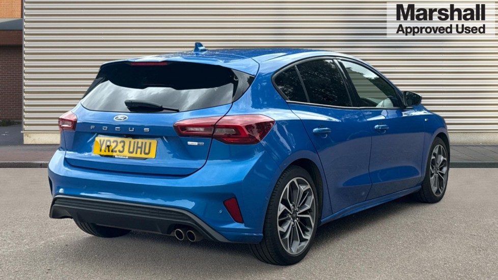 Used Ford Focus 2023 for sale - 76869151: Photo 3