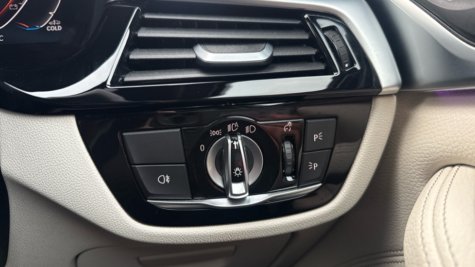 Used BMW 5 Series 2022 for sale - 76872870: Photo 31