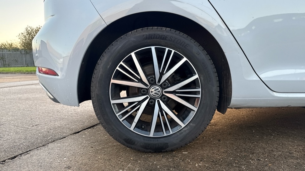 Used Volkswagen Golf 2019 for sale - 76971226: Photo 19