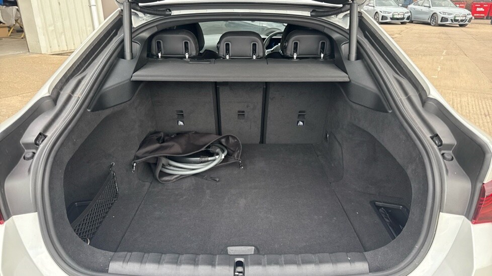 Used BMW i4 2025 for sale - 76074585: Photo 13