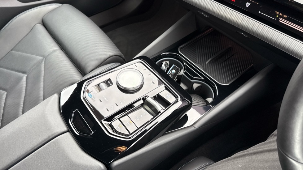 Used BMW 5 Series 2024 for sale - 76872842: Photo 10