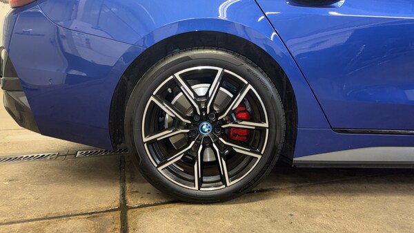 Used BMW i4 2024 for sale - 76140125: Photo 27