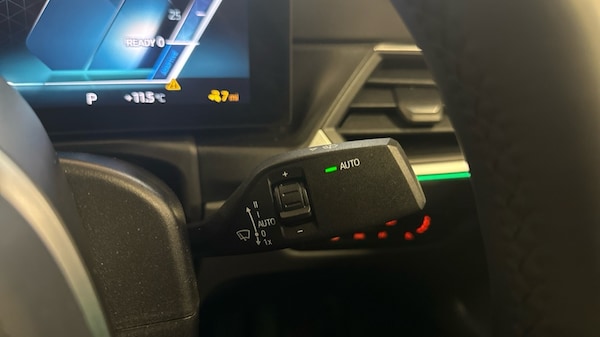 Used BMW i4 2024 for sale - 76140125: Photo 31