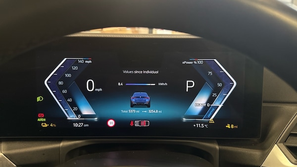 Used BMW i4 2024 for sale - 76140125: Photo 9