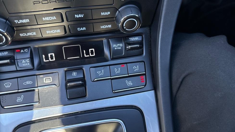 Used Porsche 911 2016 for sale - 76834758: Photo 22