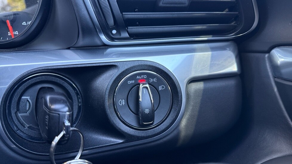 Used Porsche 911 2016 for sale - 76834758: Photo 26