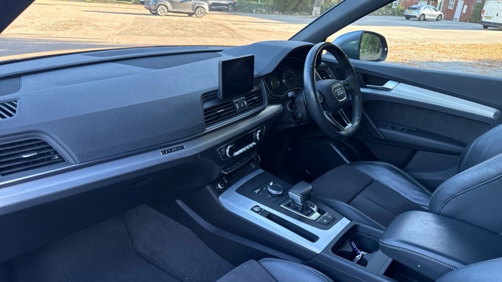 Used Audi Q5 2019 for sale - 76145883: Photo 10