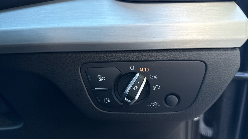 Used Audi Q5 2019 for sale - 76145883: Photo 29
