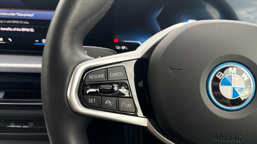 Used BMW i4 2025 for sale - 76870527: Photo 17