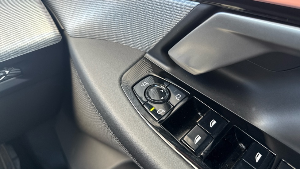 Used BMW 5 Series 2025 for sale - 76870747: Photo 32