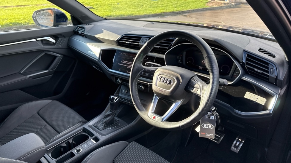 Used Audi Q3 2023 for sale - 76873775: Photo 9