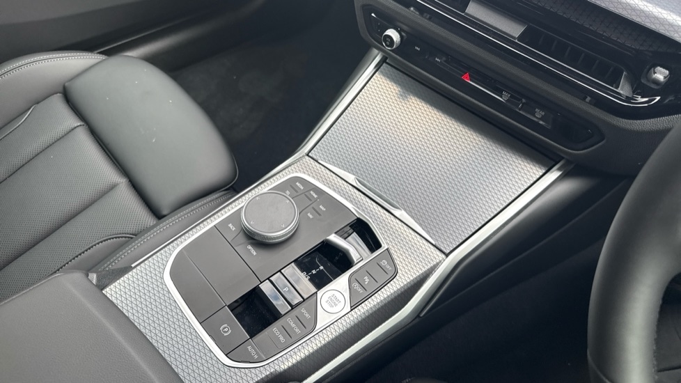 Used BMW 3 Series 2025 for sale - 76871130: Photo 10