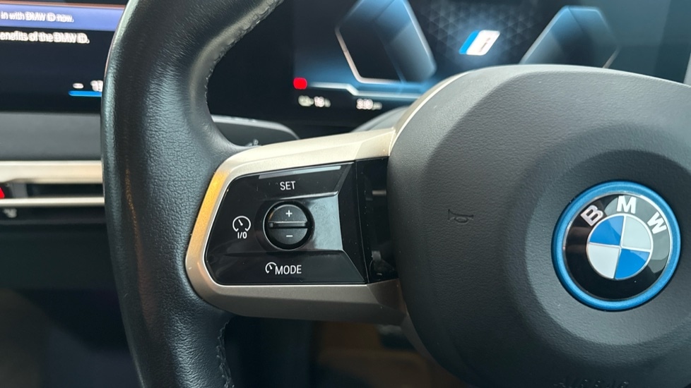 Used BMW iX 2023 for sale - 77031340: Photo 17