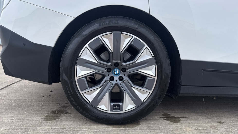 Used BMW iX 2023 for sale - 77031340: Photo 27