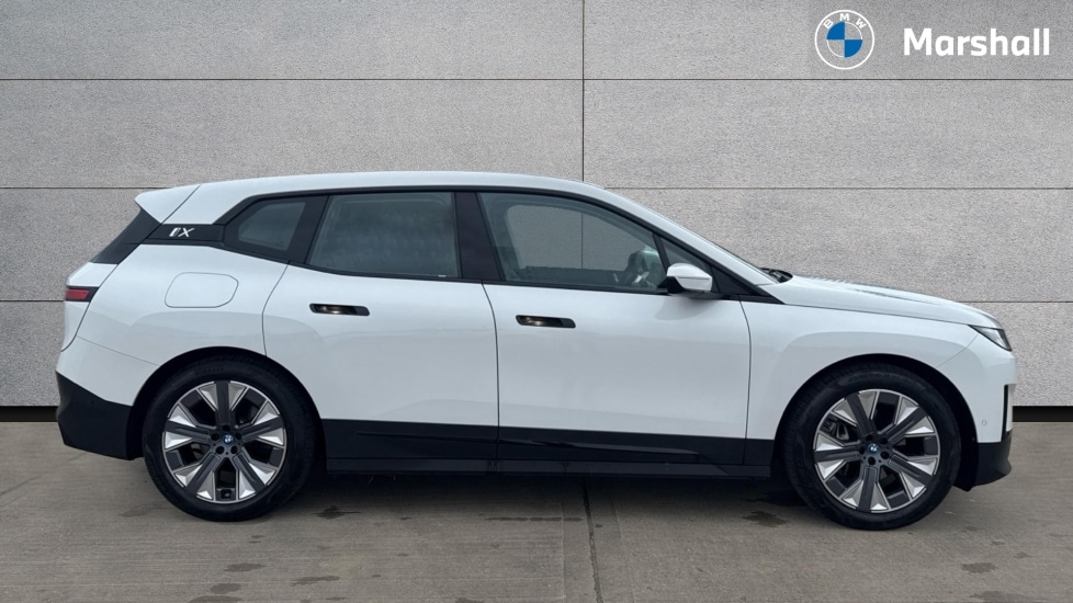 Used BMW iX 2023 for sale - 77031340: Photo 3