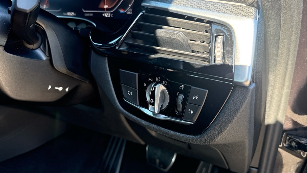 Used BMW 5 Series 2021 for sale - 76393577: Photo 38