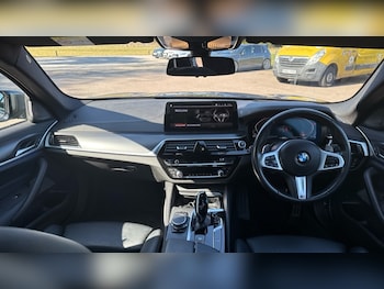 Used BMW 5 Series 2021 for sale - 76393577: Photo