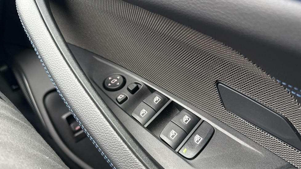 Used BMW i4 2025 for sale - 76265512: Photo 31