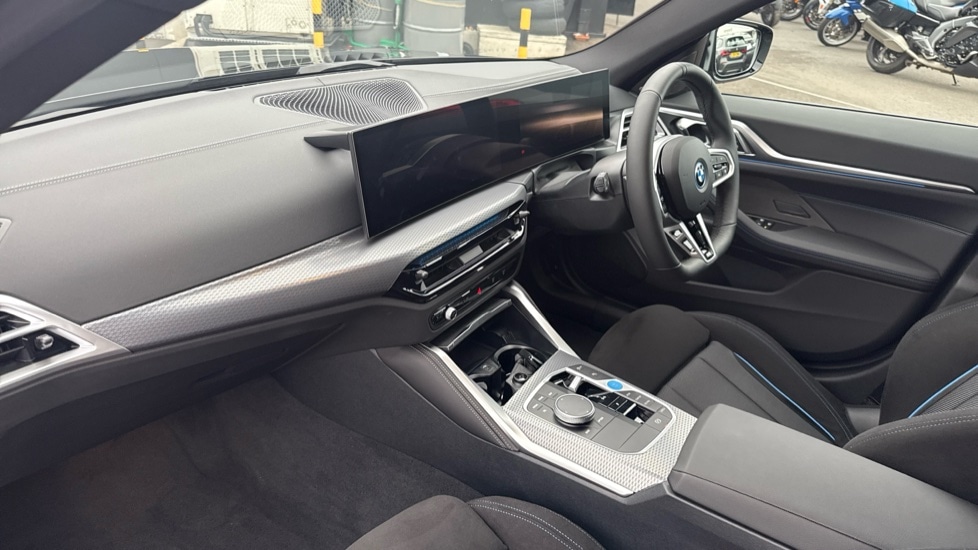 Used BMW i4 2025 for sale - 76265512: Photo 7
