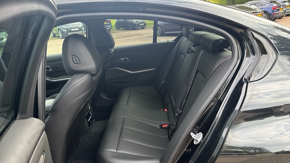 Used BMW 3 Series 2025 for sale - 76140289: Photo 12