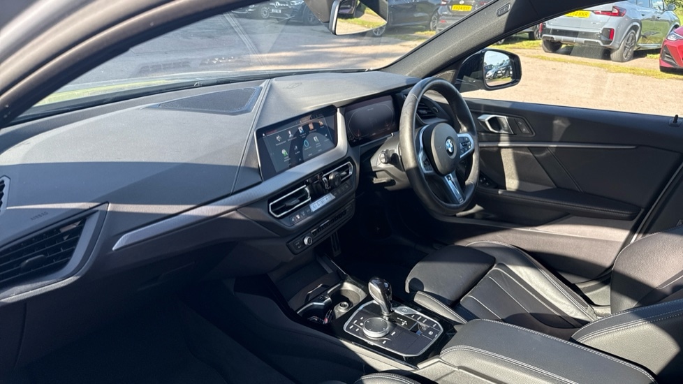 Used BMW 1 Series 2024 for sale - 76217318: Photo 7