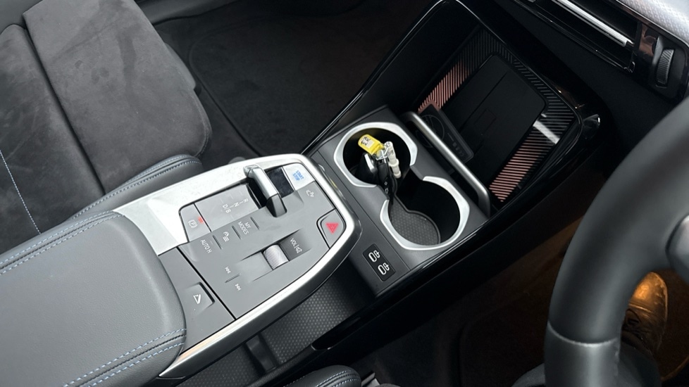 Used BMW iX1 2025 for sale - 76872927: Photo 10