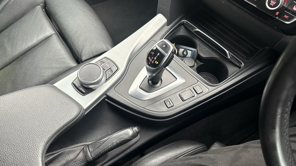 Used BMW 4 Series 2019 for sale - 76933100: Photo 10