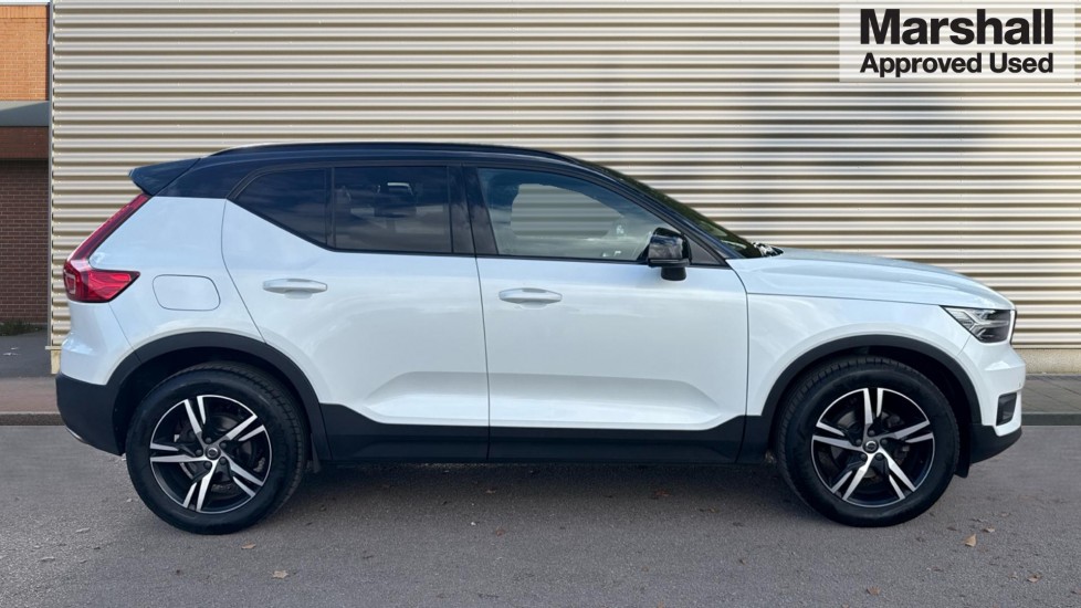 Used Volvo XC40 2019 for sale - 76390053: Photo 2