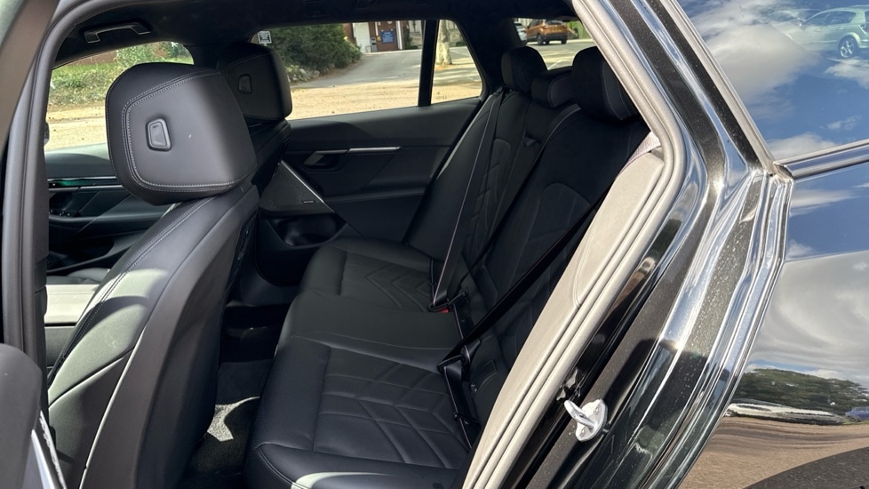 Used BMW 5 Series 2025 for sale - 76261585: Photo 12