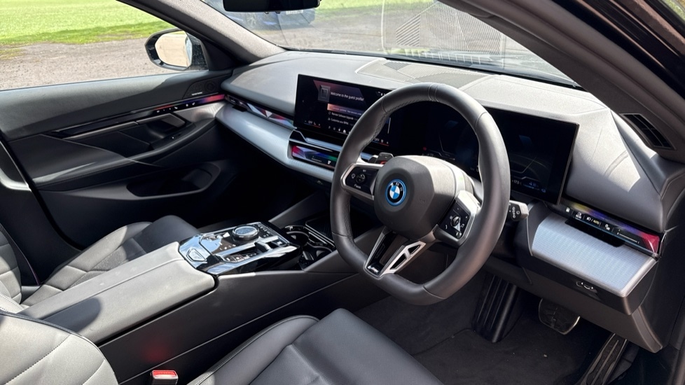 Used BMW 5 Series 2025 for sale - 76261585: Photo 6