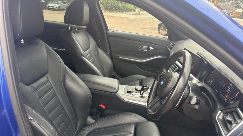 Used BMW 3 Series 2021 for sale - 76870773: Photo 11
