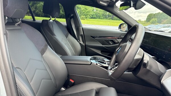 Used BMW i5 2025 for sale - 75396535: Photo 11