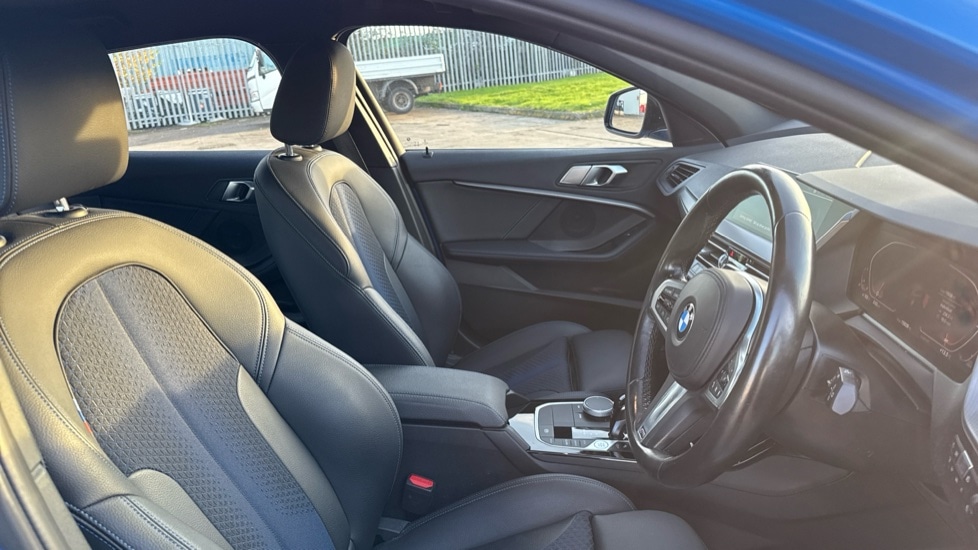 Used BMW 1 Series 2022 for sale - 76873770: Photo 11