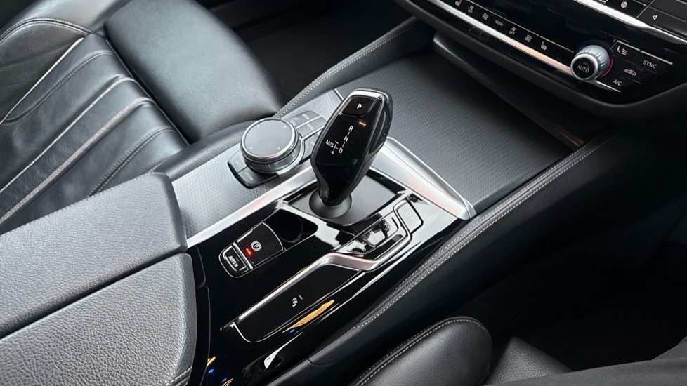 Used BMW 5 Series 2023 for sale - 76738323: Photo 10