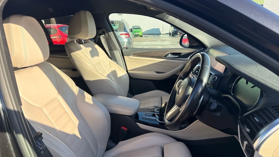 Used BMW X4 2019 for sale - 77055675: Photo 11