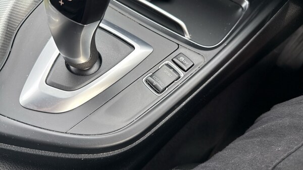 Used BMW 3 Series 2018 for sale - 76203938: Photo 19