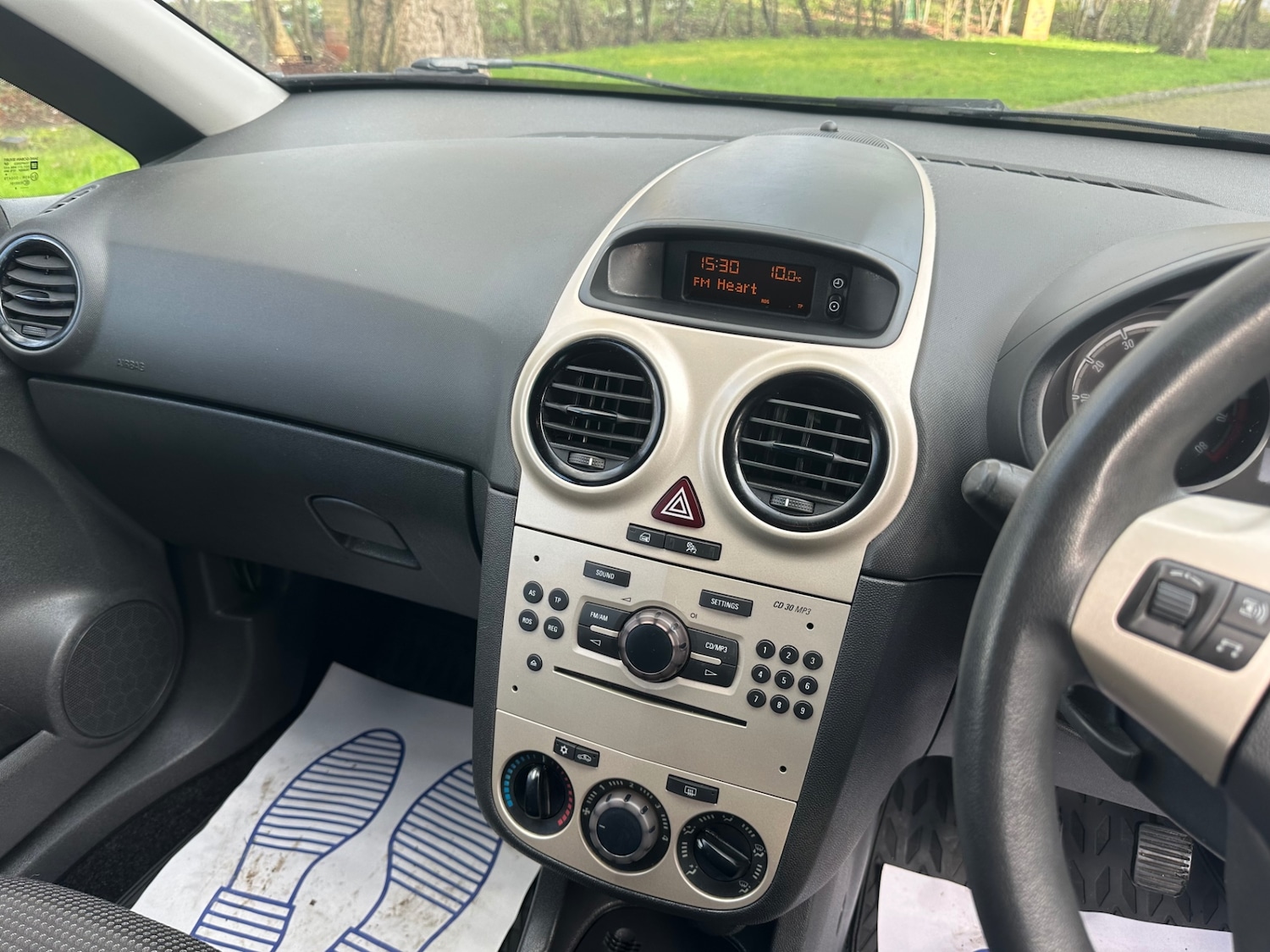 Used Vauxhall Corsa 2009 for sale - 77490420: Photo 21