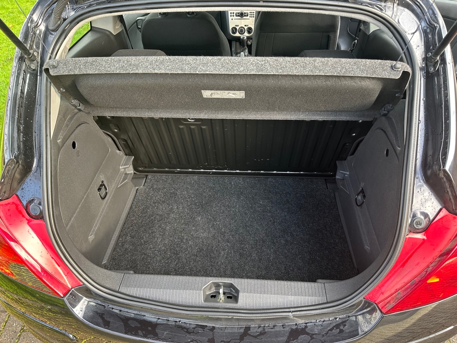 Used Vauxhall Corsa 2009 for sale - 77490420: Photo 22