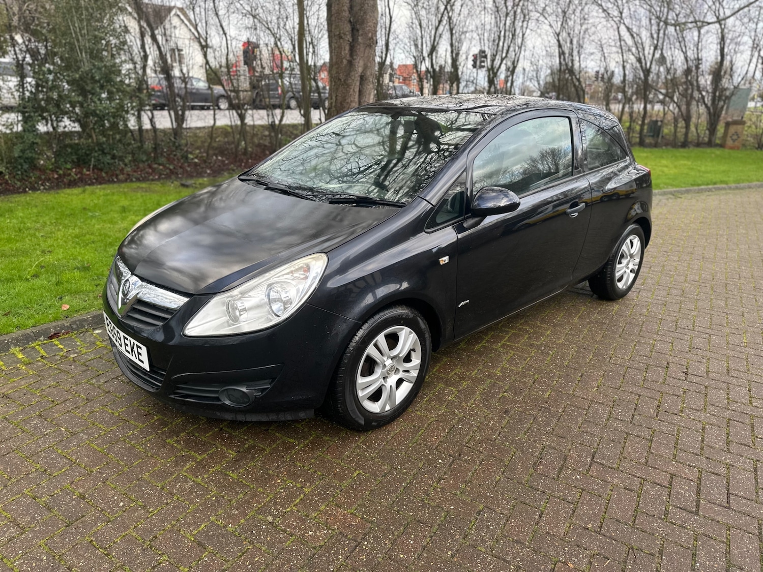 Used Vauxhall Corsa 2009 for sale - 77490420: Photo 3