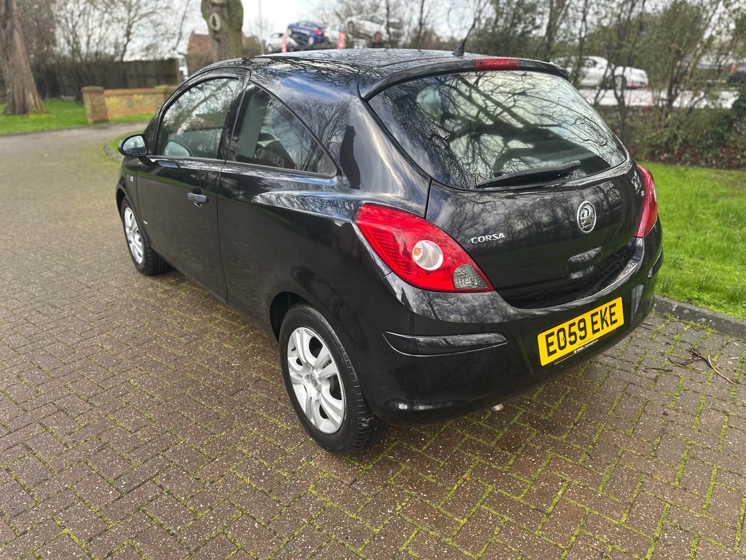 Used Vauxhall Corsa 2009 for sale - 77490420: Photo 4