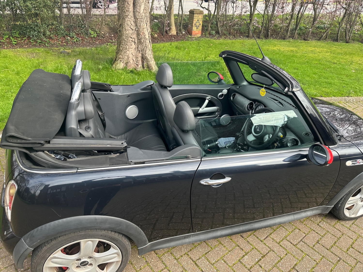 Used MINI Convertible 2008 for sale - 77423319: Photo 11