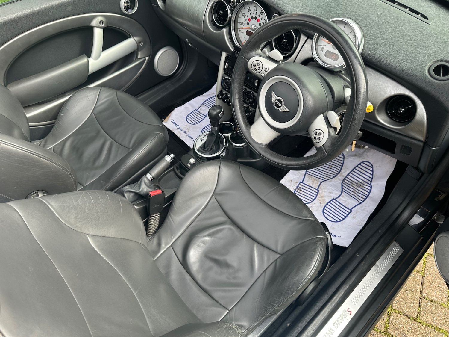 Used MINI Convertible 2008 for sale - 77423319: Photo 14